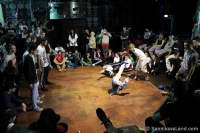 27-03-2014-competitions-of-break-dance-43a