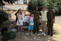 14-08-01-visit-soldiers-sderot-27